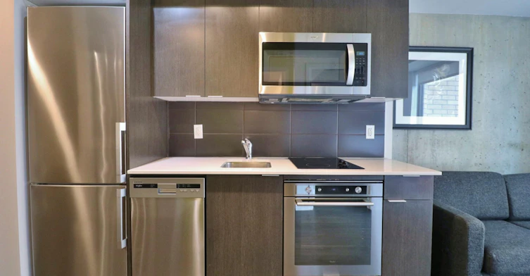105 Champagne Avenue S, Ottawa, ON, K1S 4P3 - 4