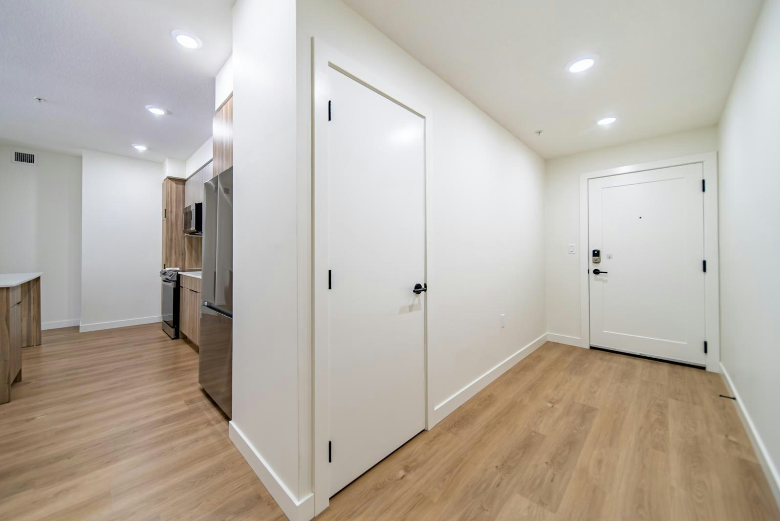 103-320 19th Avenue SW, Calgary, AB, T2S 0C9 - 4