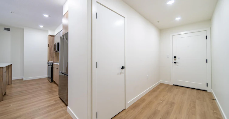 103-320 19th Avenue SW, Calgary, AB, T2S 0C9 - 4