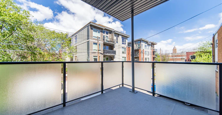 103-320 19th Avenue SW, Calgary, AB, T2S 0C9 - 2