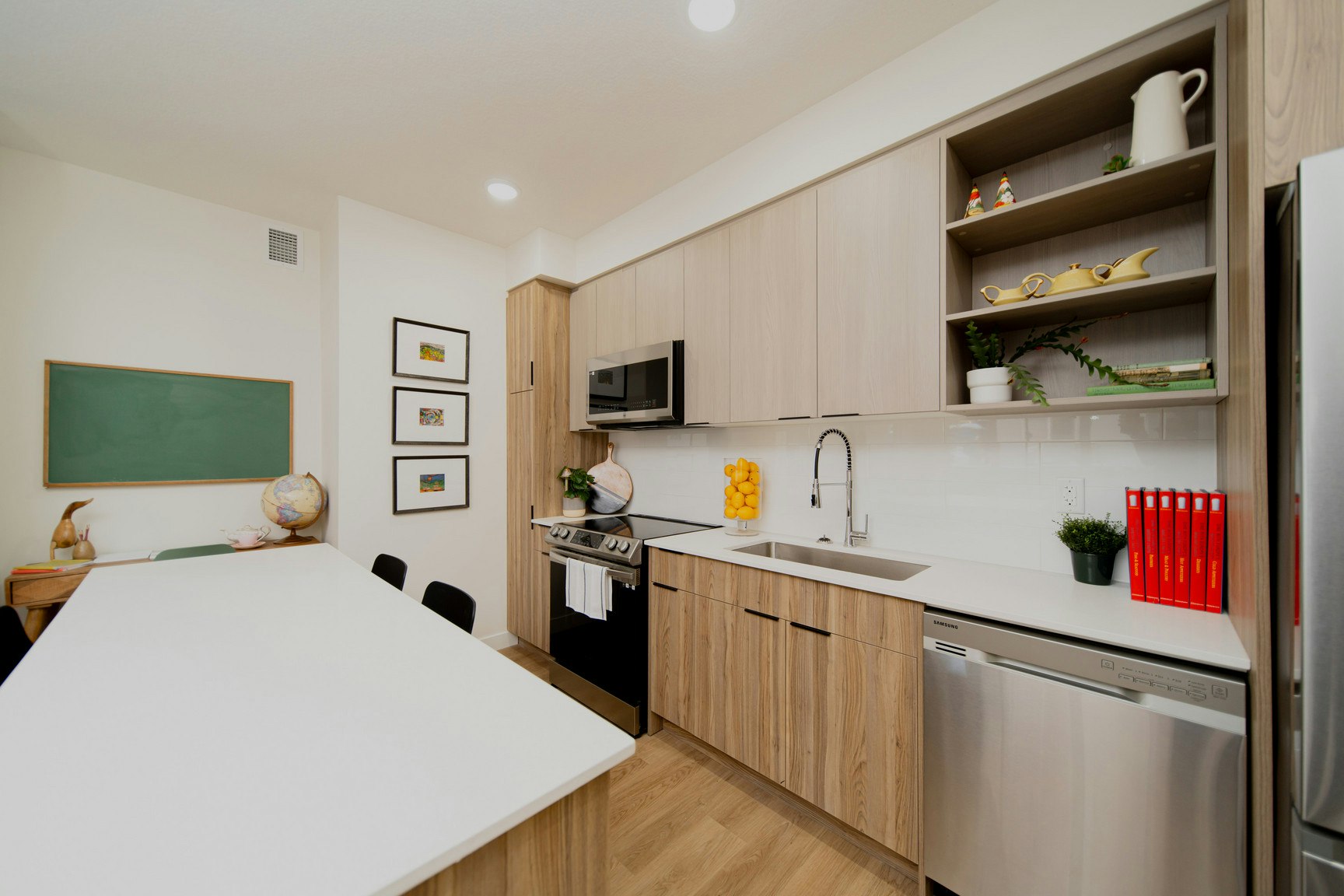 308-320 19th Avenue SW, Calgary, AB, T2S 0C9 - 10