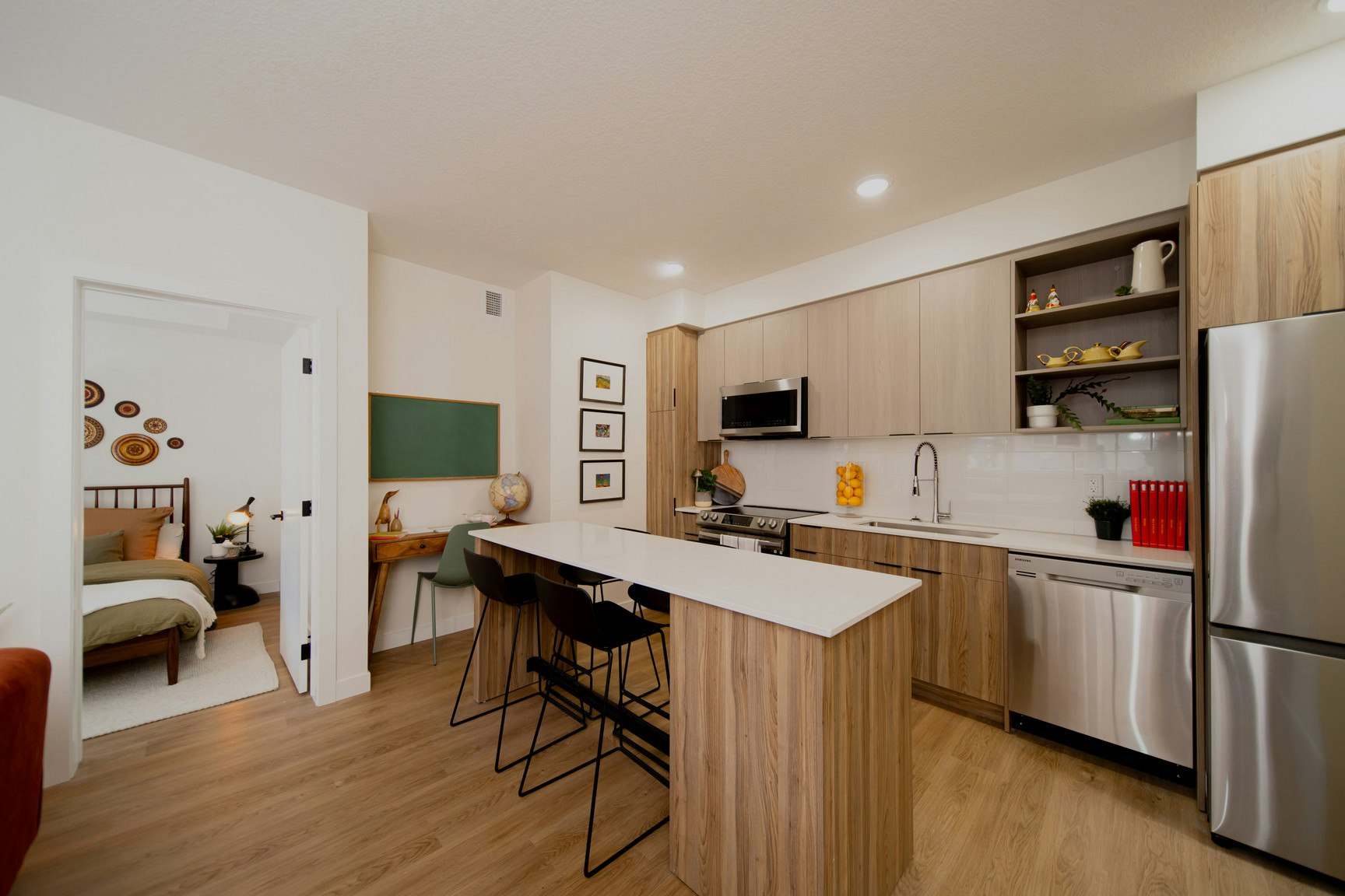 308-320 19th Avenue SW, Calgary, AB, T2S 0C9 - 11