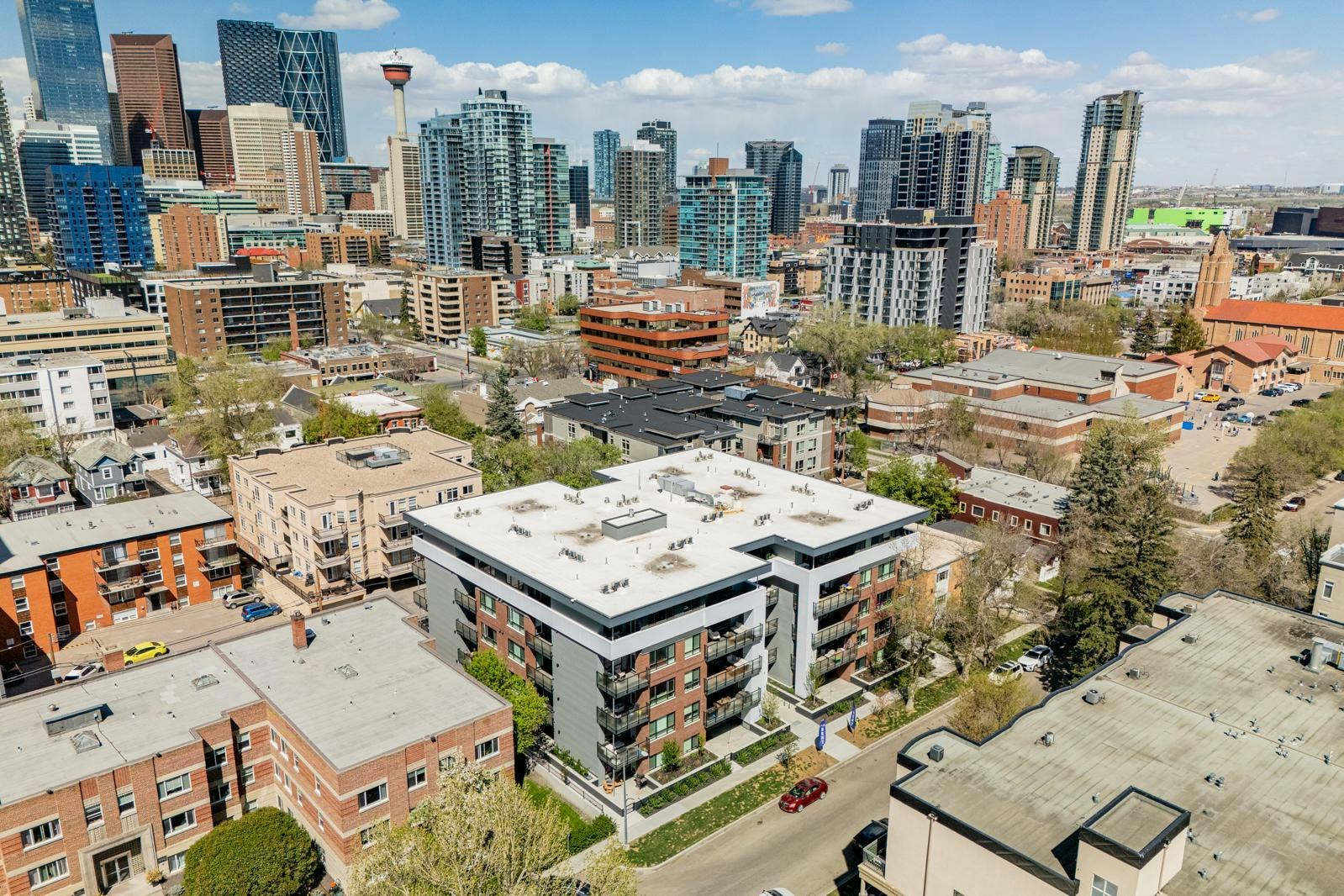 308-320 19th Avenue SW, Calgary, AB, T2S 0C9 - 3