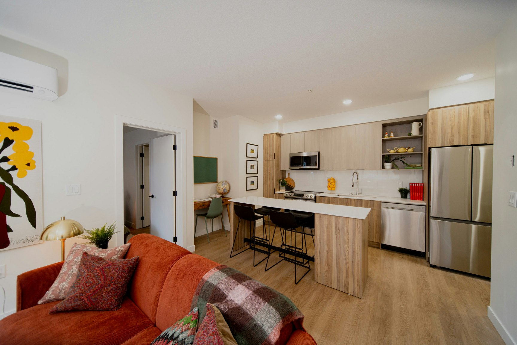 308-320 19th Avenue SW, Calgary, AB, T2S 0C9 - 5