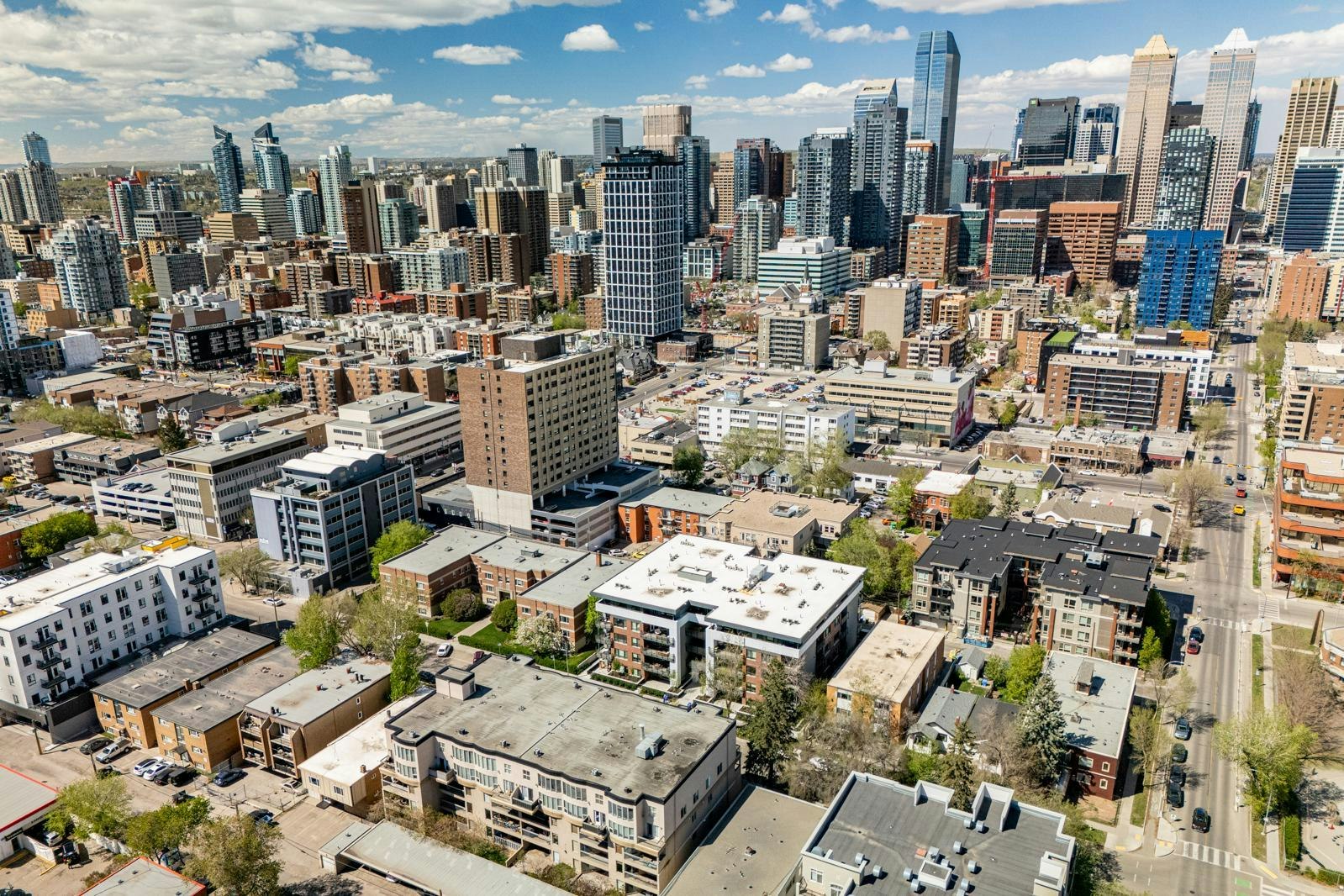 308-320 19th Avenue SW, Calgary, AB, T2S 0C9 - 4