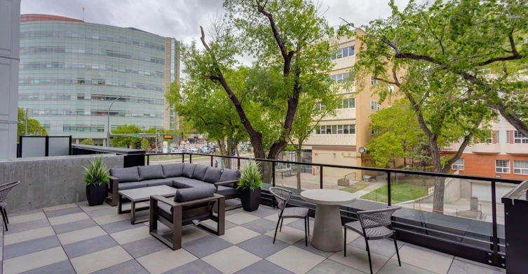 11141 84 Avenue, Edmonton, AB, T6G 2C3 - 18