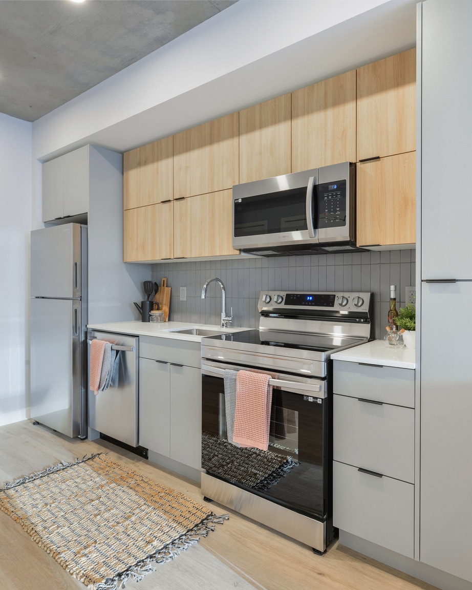 11141 84 Avenue, Edmonton, AB, T6G 2C3 - 32