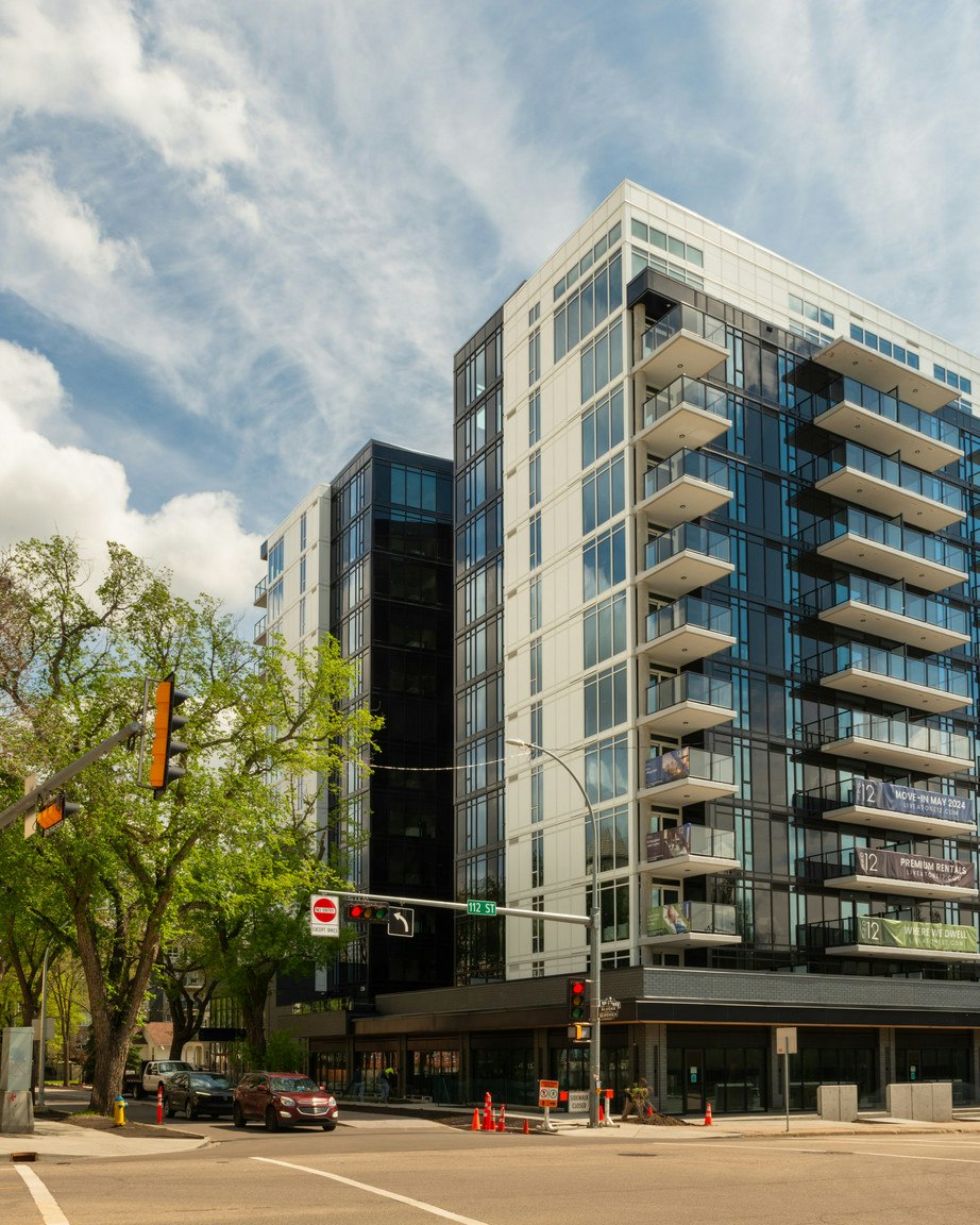 11141 84 Avenue, Edmonton, AB, T6G 2C3 - 19