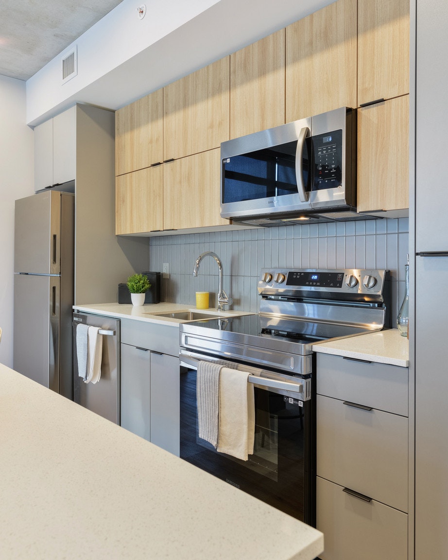 11141 84 Avenue, Edmonton, AB, T6G 2C3 - 18