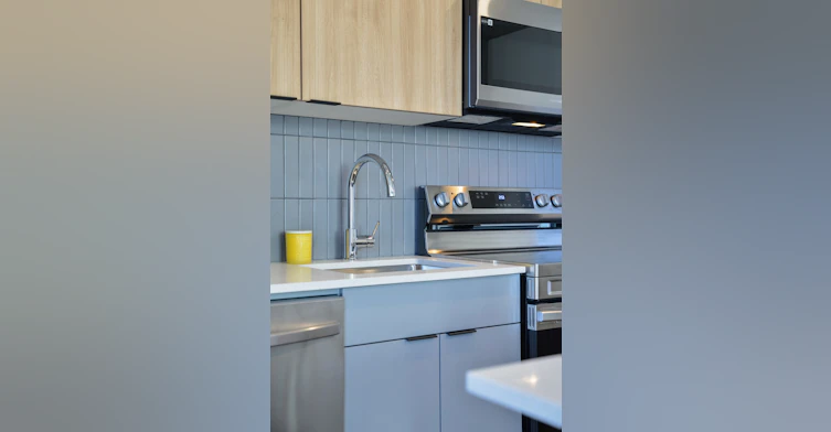 11141 84 Avenue, Edmonton, AB, T6G 2C3 - 8
