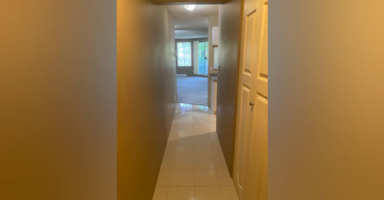 206-3489 Ascot Place, Vancouver, BC, V5R 6B6 - 3