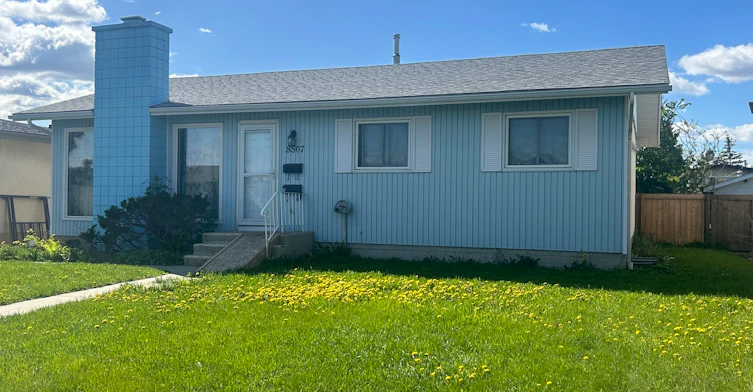 8507 138 Avenue Nw, Edmonton, AB, T5E 2A3
