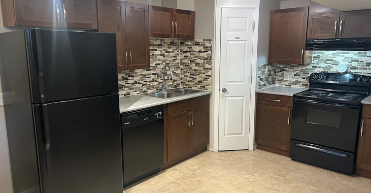 8507 138 Avenue Nw, Edmonton, AB, T5E 2A3 - 7