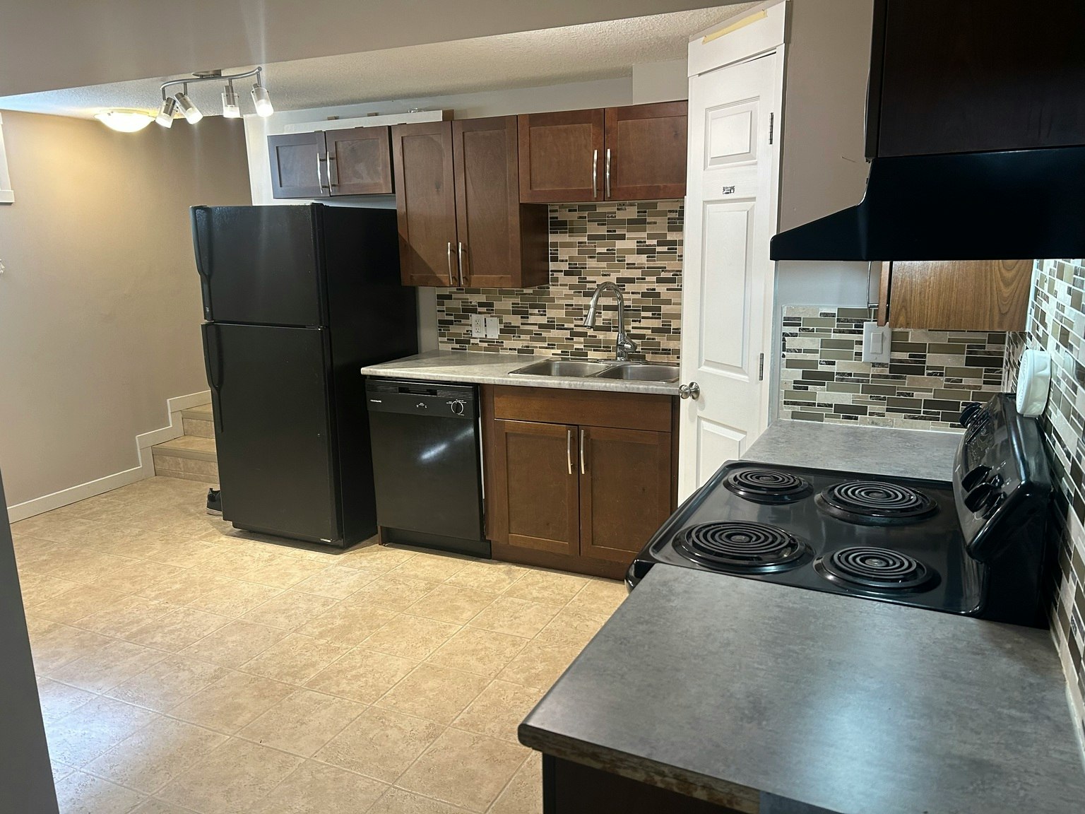 8507 138 Avenue Nw, Edmonton, AB, T5E 2A3 - 12
