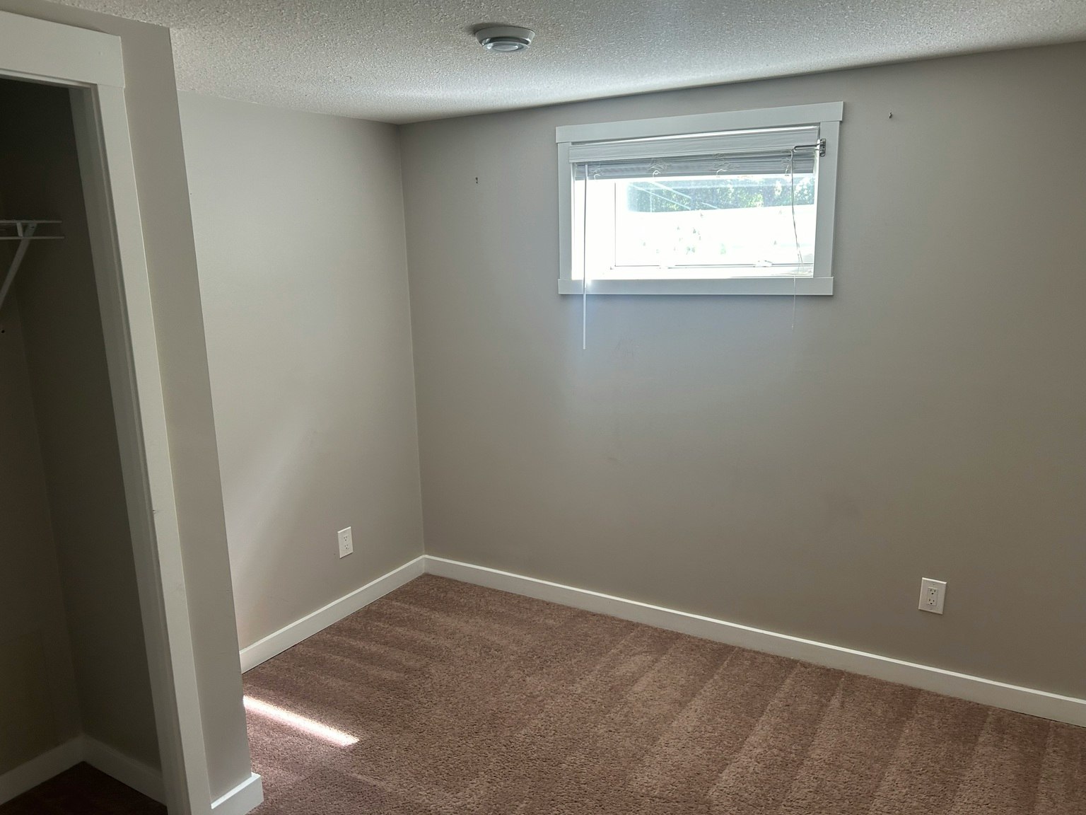 8507 138 Avenue Nw, Edmonton, AB, T5E 2A3 - 5