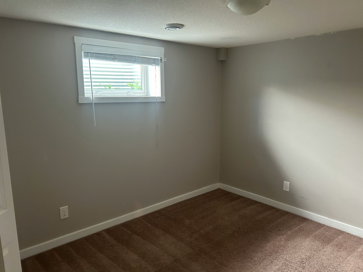 8507 138 Avenue Nw, Edmonton, AB, T5E 2A3 - 9