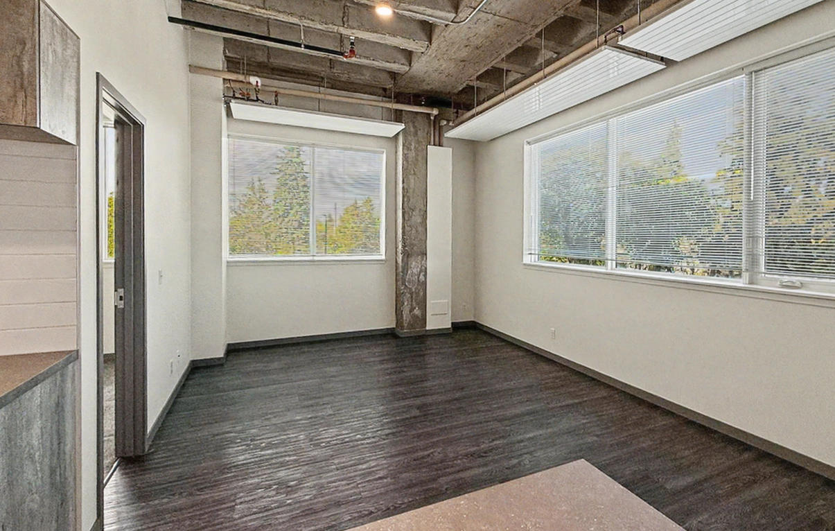 11112 101 Street NW, Edmonton, AB, T5G 2A2 - 25