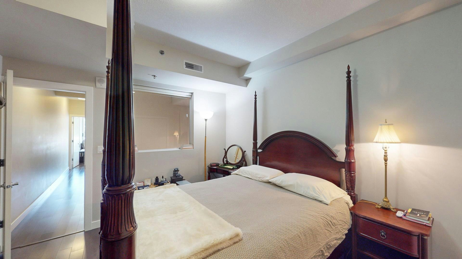 235 9a Street Northwest, Calgary, AB, T2N 4H7 - 9