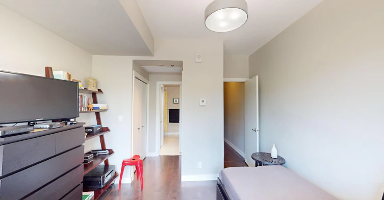 235 9a Street Northwest, Calgary, AB, T2N 4H7 - 11