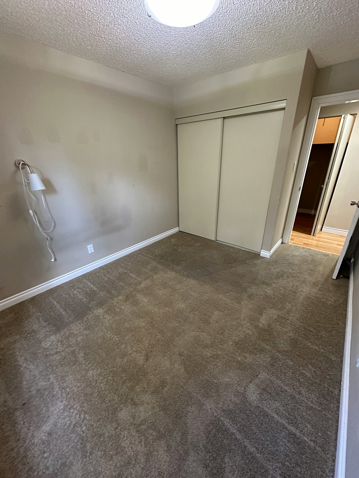 5730 Riverbend Road Nw, Edmonton, AB, T6H 4T4 - 9