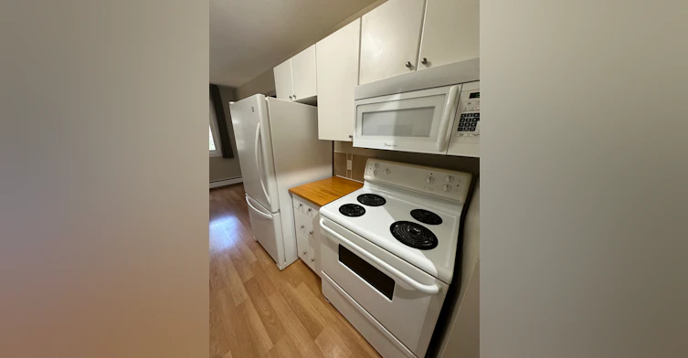 5730 Riverbend Road Nw, Edmonton, AB, T6H 4T4 - 4