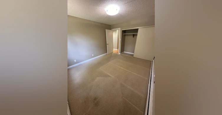 5730 Riverbend Road Nw, Edmonton, AB, T6H 4T4 - 11