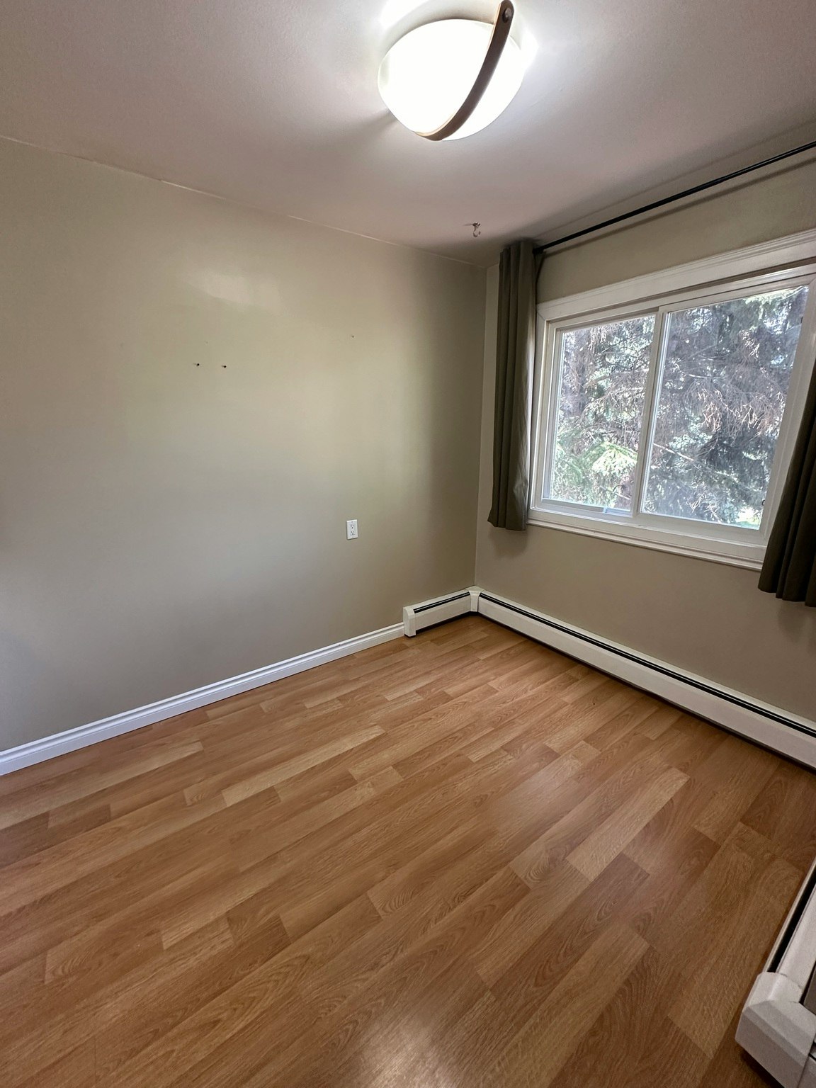 5730 Riverbend Road Nw, Edmonton, AB, T6H 4T4 - 5