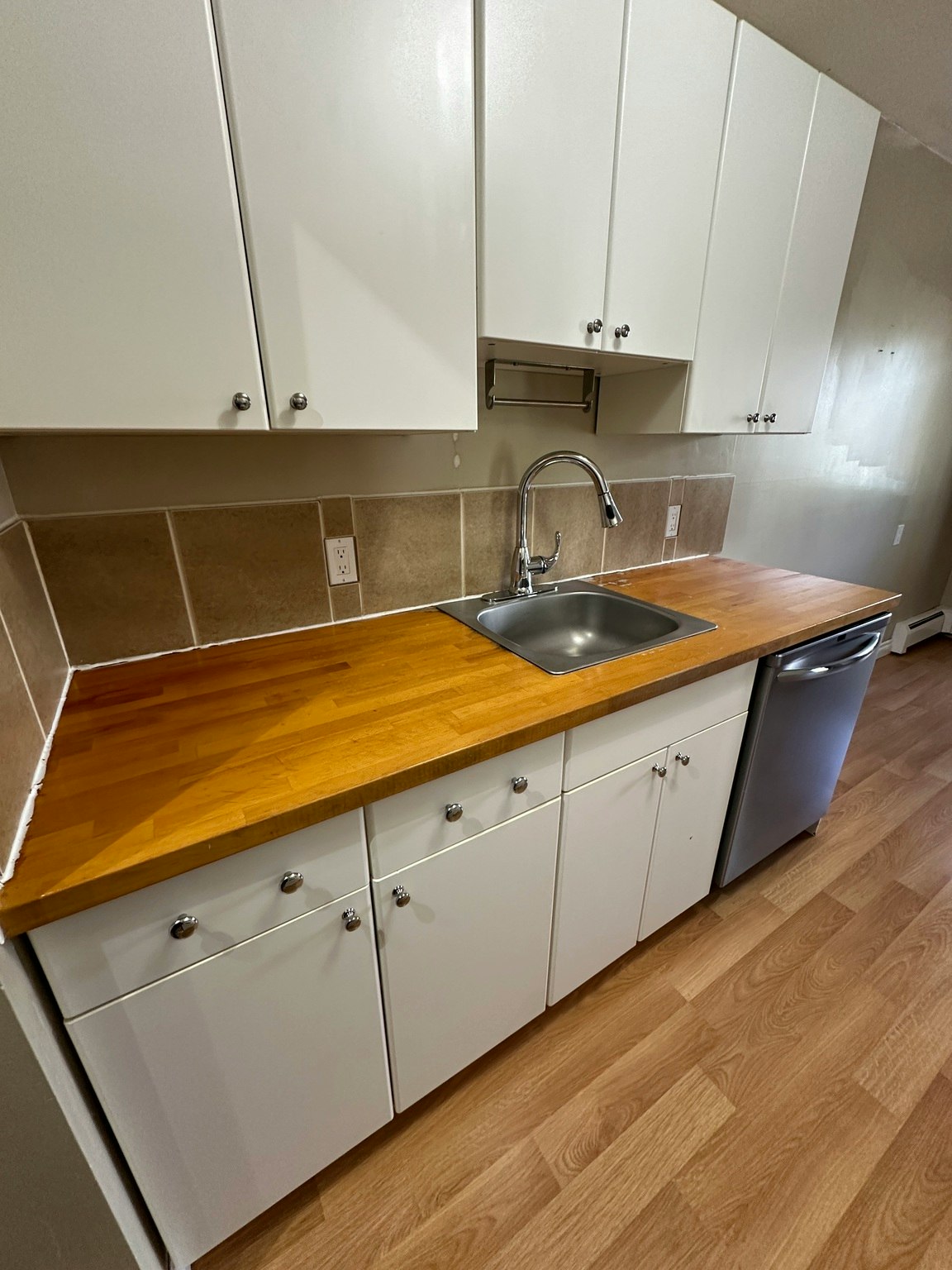 5730 Riverbend Road Nw, Edmonton, AB, T6H 4T4 - 3