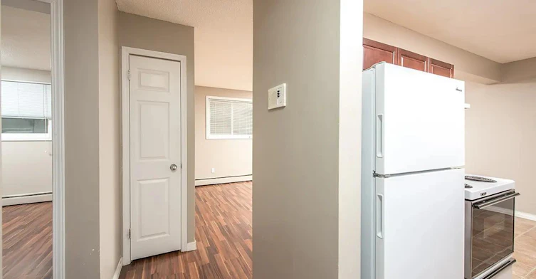 11720 124 Street, Edmonton, AB, T5M 0K9 - 7