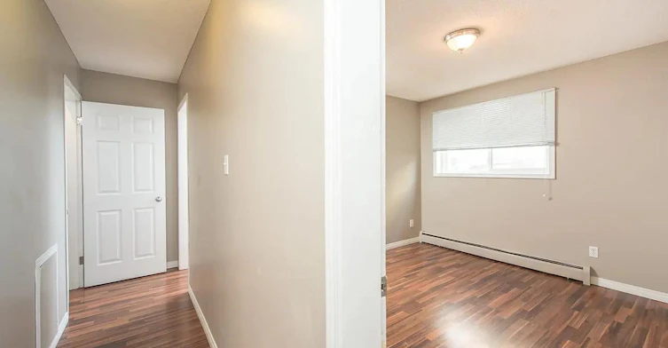 11720 124 Street, Edmonton, AB, T5M 0K9 - 13