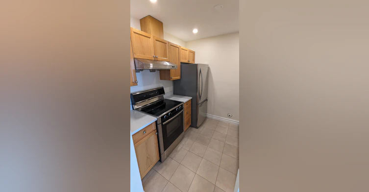 7288 Number 3 Road, Richmond, BC, V6Y 3Y1 - 2