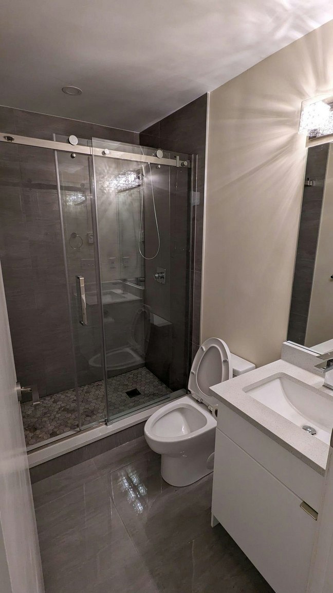 7288 Number 3 Road, Richmond, BC, V6Y 3Y1 - 9