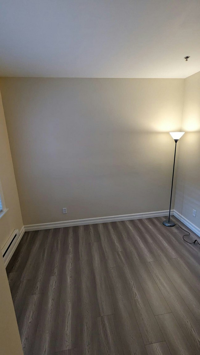 7288 Number 3 Road, Richmond, BC, V6Y 3Y1 - 5