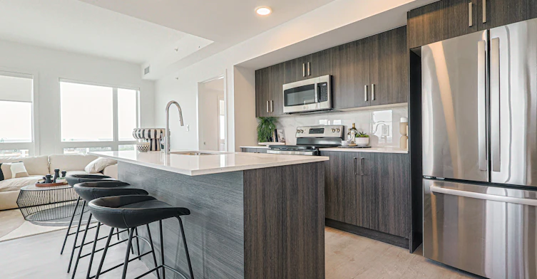 10023 104 Street Northwest, Edmonton, AB, T5J 0M4 - 12