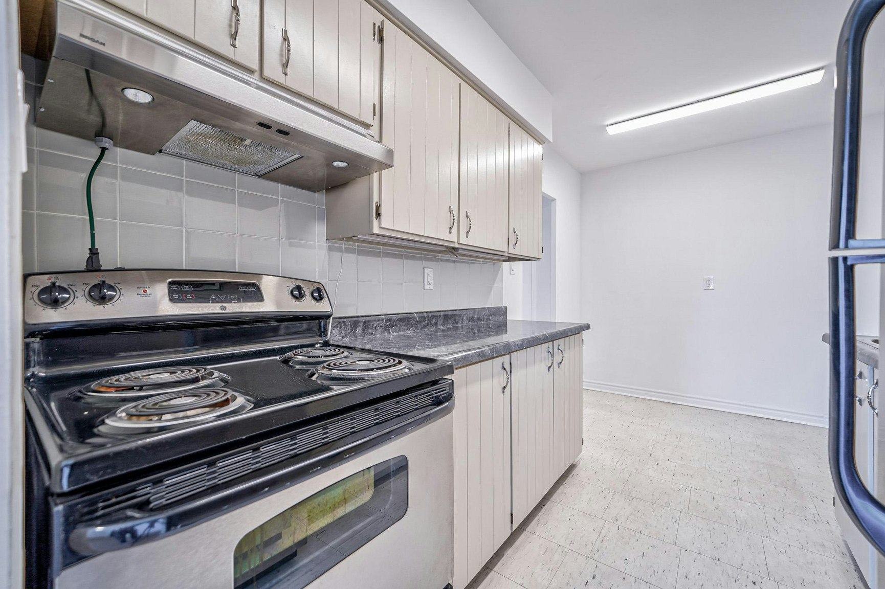 2000 Sheppard Avenue West, Toronto, ON, M3N 1A1 - 9