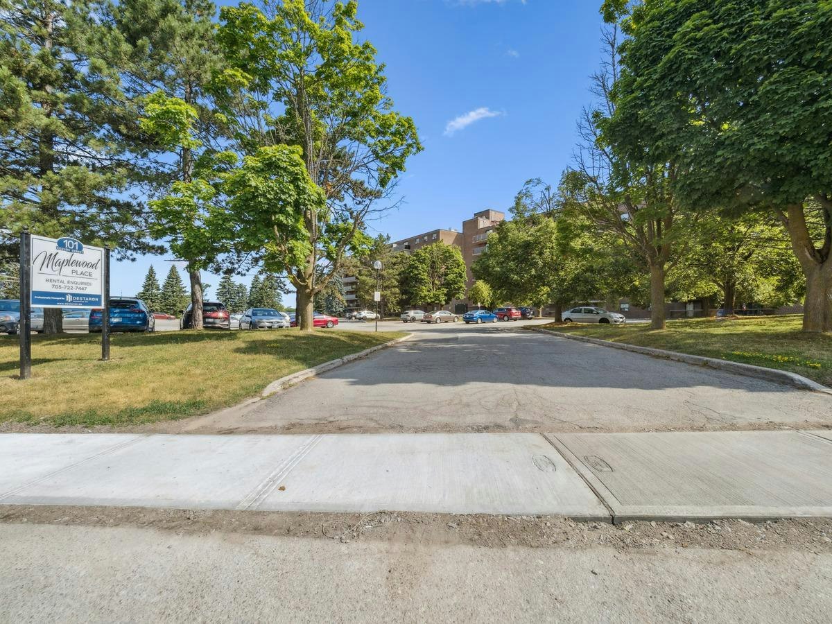 216-101 Kozlov, Barrie, ON, L4N 5L7 - 10