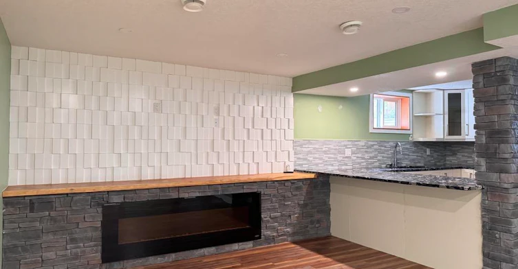 16608 100 Street, Edmonton, AB, T5X 2E4 - 4