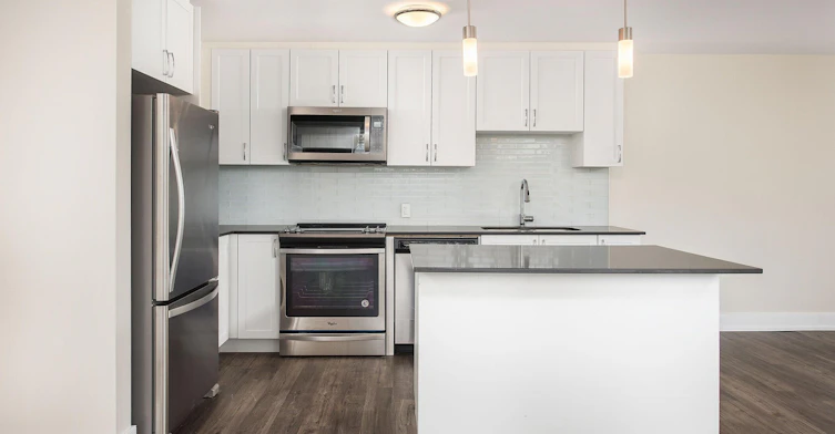 0617-4979 Bathurst Street, Toronto, ON, M2R 1Y4 - 3