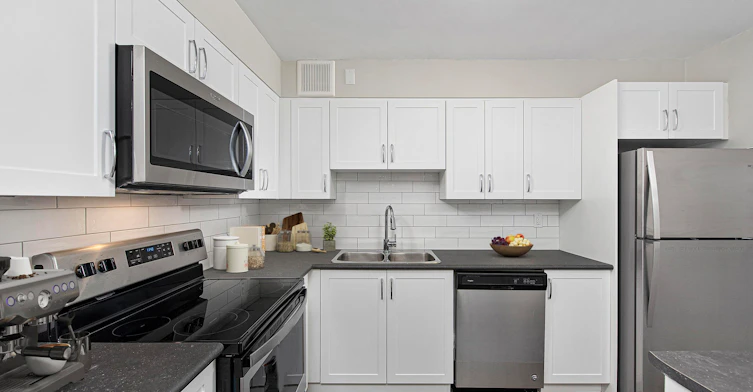1001-340 Colborne Street, London, ON, N6B 3N1 - 2