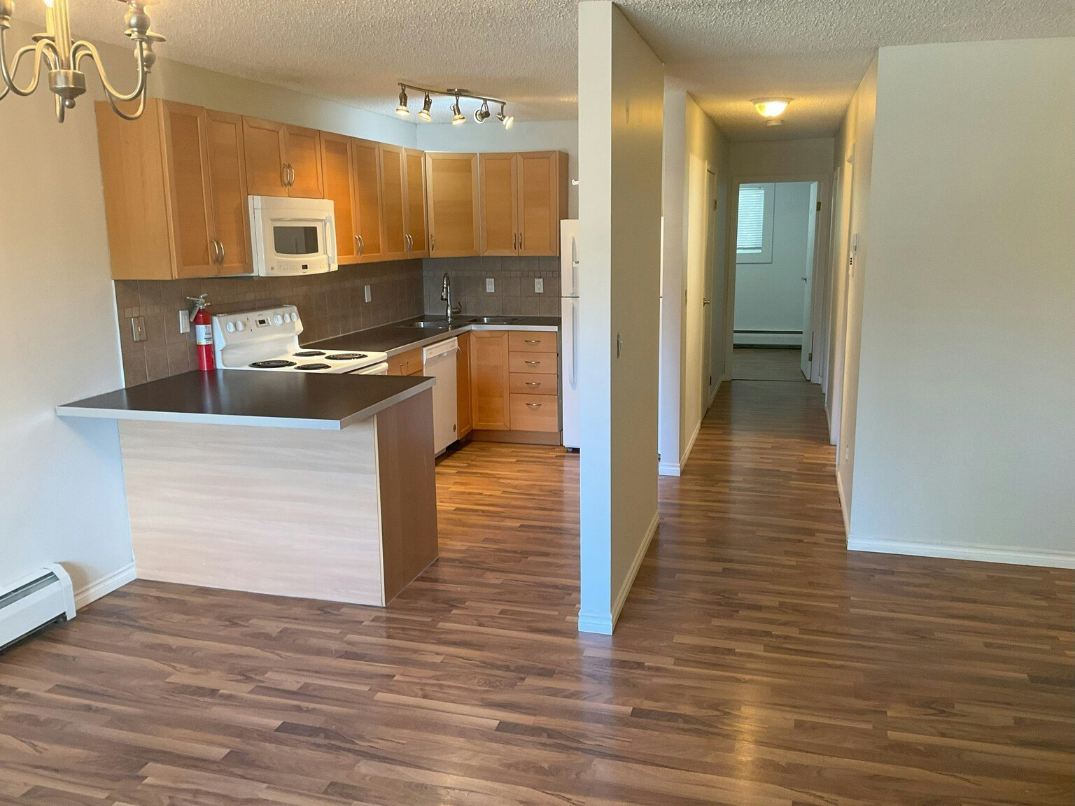 7915 112 Avenue Nw, Edmonton, AB, T5B 0E7 - 8