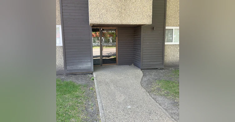 7915 112 Avenue Nw, Edmonton, AB, T5B 0E7 - 27