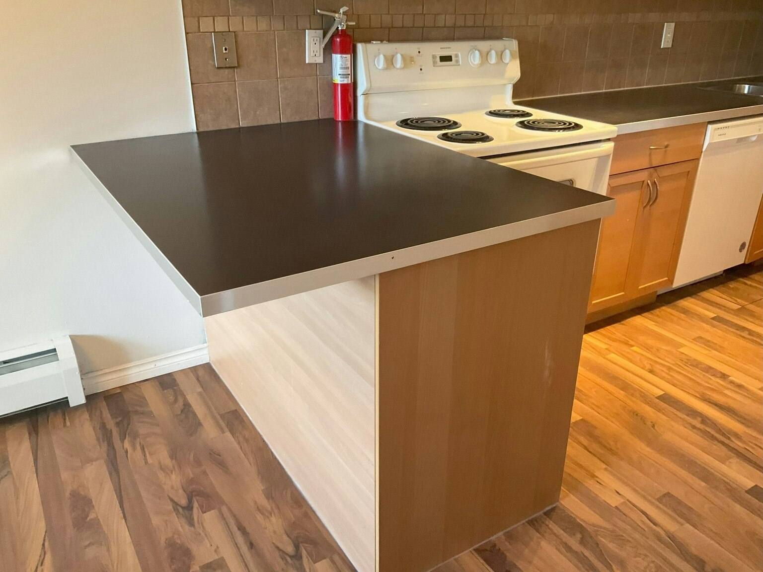 7915 112 Avenue Nw, Edmonton, AB, T5B 0E7 - 10