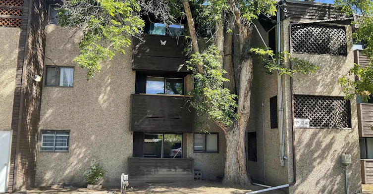 7915 112 Avenue Nw, Edmonton, AB, T5B 0E7 - 2