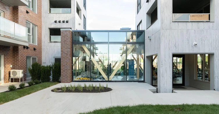 808 2e Avenue, Montréal, QC, H8S 0A5 - 4