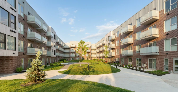 808 2e Avenue, Montréal, QC, H8S 0A5 - 5