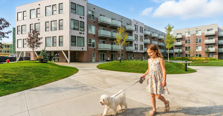 808 2e Avenue, Montréal, QC, H8S 0A5