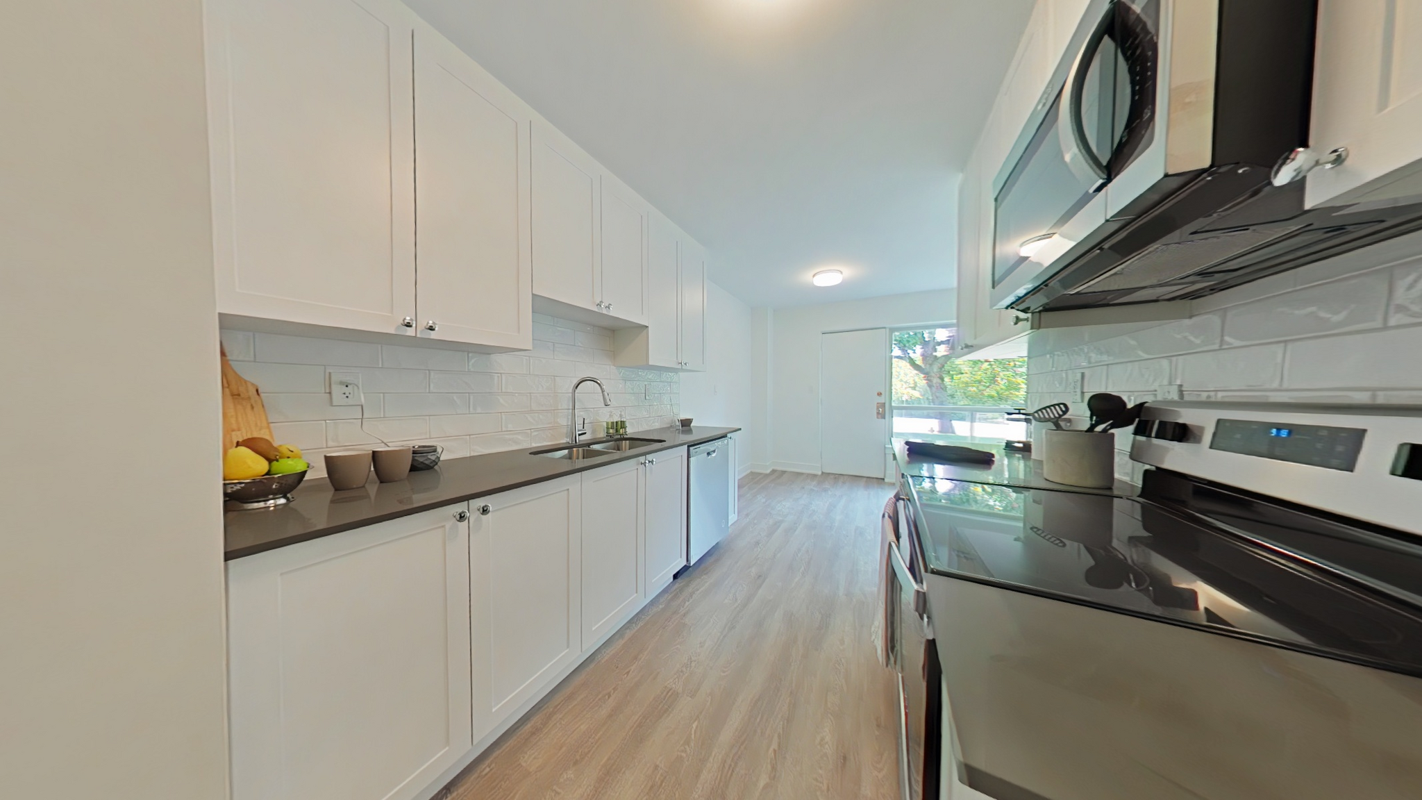 0011-5 Cheviot Place, Toronto, ON, M9A 2E3 - 3