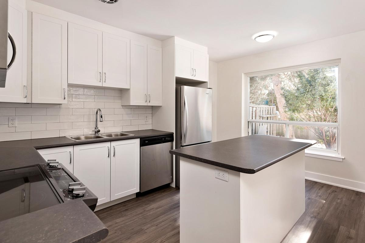 0011-5 Cheviot Place, Toronto, ON, M9A 2E3 - 24