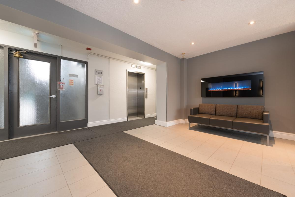 0503-1636 Gerrard Street East, Toronto, ON, M4L 2A6 - 3