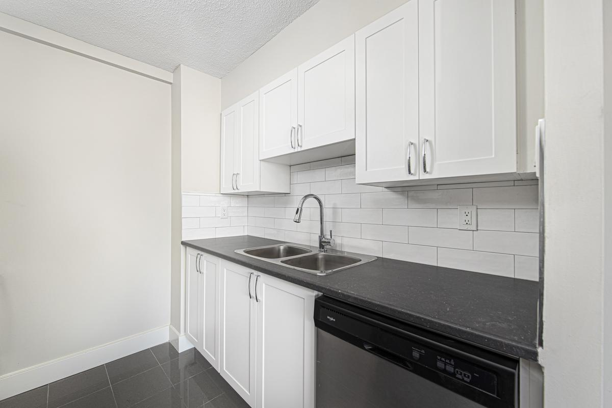0320-5600 Sheppard Avenue E, Toronto, ON, M1B 2L4 - 3